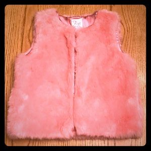 Girls Faux fur vest